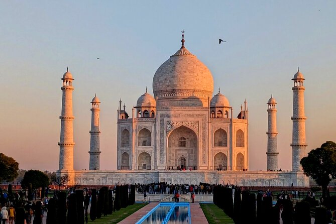Private day tour of Taj Mahal and Agra fort by super-fast train - ALL INCLUSIVE - Getting out of Delhi: pickup, train comfort, and what you gain
