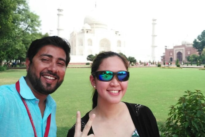 Private Day Tour Tajmahal Agra From Delhi - Lunch at 1:00 PM, how to handle an optional meal