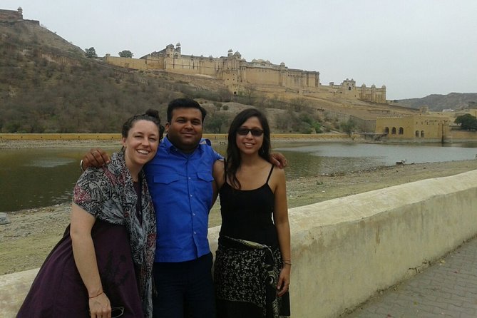 Private Day Trip to Jaipur from Delhi via Expressway - Jaipur Courtyard Lunch Break: Keep Your Energy Up