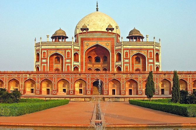 Private Delhi Day Tour with Tour Guide - Stop by stop: Jama Masjid, Red Fort, and the weight of Old Delhi