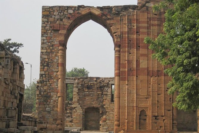 Private Full Day Guided Tour of Delhi and Old Delhi - A private Delhi loop that starts at 9:00 AM