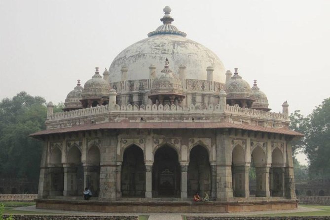 Private Full Day Guided Tour of Delhi and Old Delhi - Qutub Minar photography time and ticket budgeting