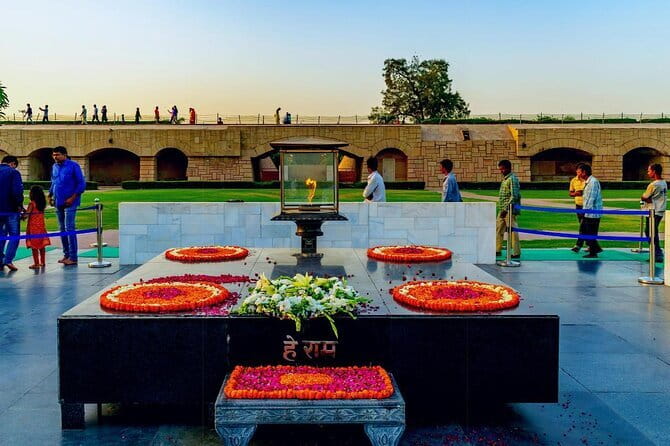 Private Full Day New and Old Delhi City Tour - Value check: $45 per person for an 8-hour private sights day
