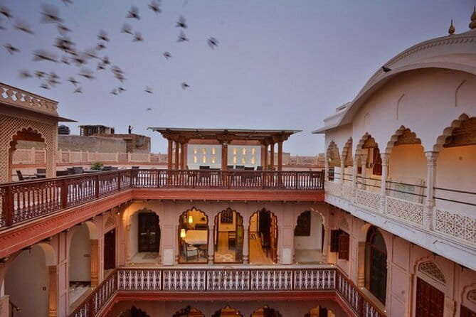 Private Full Day Old and New Delhi City Tour - How the day flows from Old Delhi to Qutub Minar