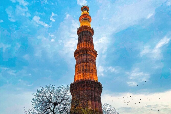 Private Full Day Old and New Delhi City Tour by Car - Pickup window, private car comfort, and how the day stays manageable