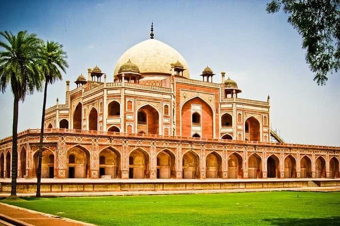 Private Full Day Old Delhi and New Delhi City Tour - Old Delhi and New Delhi, One Smart Route