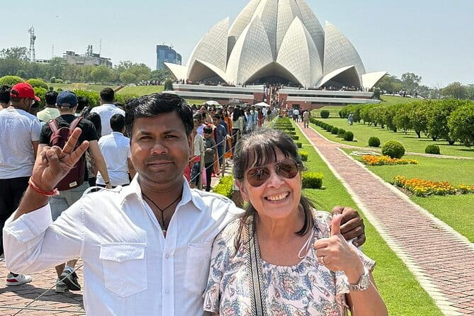 Private Full Day Old Delhi and New Delhi City Tour - Raj Ghat, then India Gate, for a Pause and a Reset