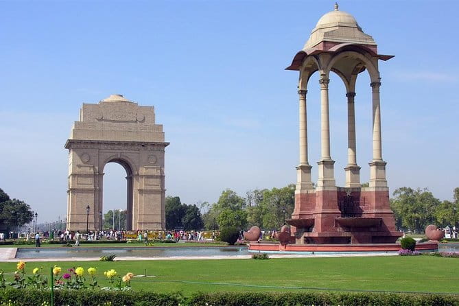 Private Full Day Old Delhi and New Delhi City Tour - Humayun’s Tomb: A Garden Tomb That Sets a Standard