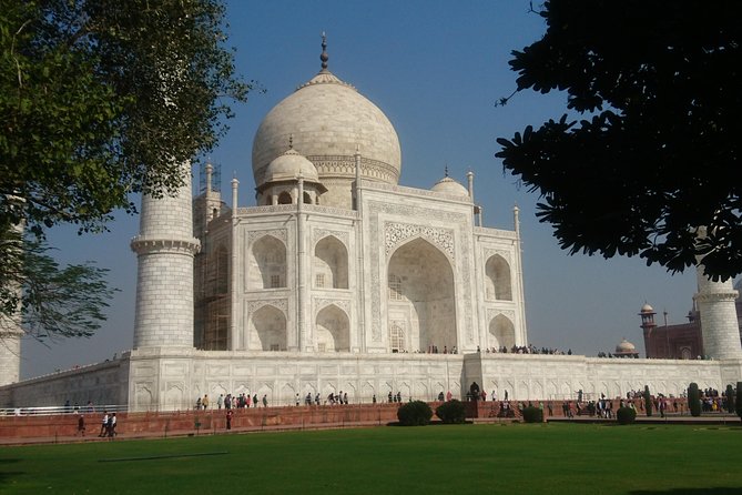 Private Full Day Taj Mahal Tour From Delhi by High Speed Gatiman Express Train - Morning pickup, Nizamuddin, and how the seat part should work