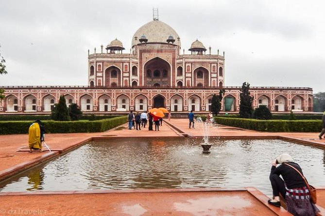 Private Full Day Temple Tour in Delhi - Swaminarayan Akshardham: carved detail, 11,000 artisans, and temple-complex time
