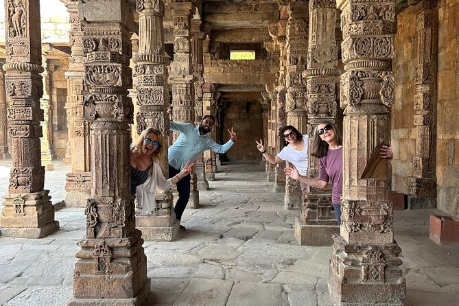 Private Full or Half Day Old and New Delhi City Tour - New Delhi Start: Getting Your Bearings at Jama Masjid