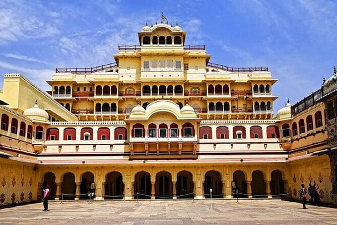 Private Golden Triangle 5 Days Delhi, Agra Jaipur By Car & guide - Day 5: Jaipur to Delhi by car, with a smooth drop