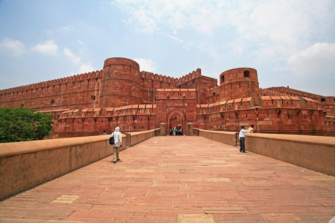 Private Golden Triangle Tour 2 Nights & 3 Days - Day 1 in New Delhi to Agra: India Gate, Parliament, Agra Fort, Mehtab Bagh