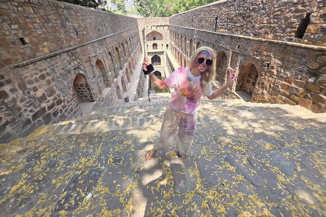 Private Guided Full Day Tour Of Old And New Delhi - Start Smart at Sunehri Masjid, Then Hit Khari Baoli Spice Market
