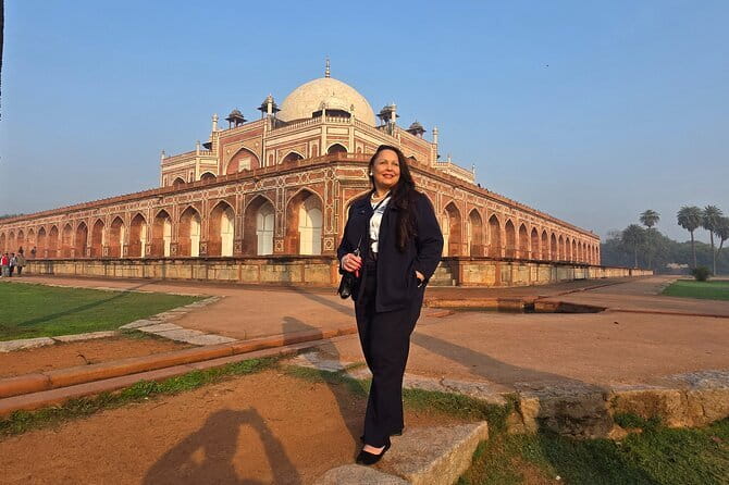 Private Guided Full Day Tour Of Old And New Delhi - India Gate and Rashtrapati Bhavan: Landmarks With City-Scale Energy