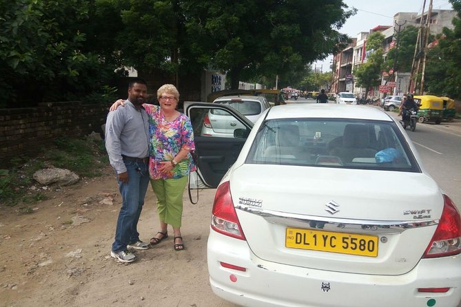 Private Guided Tour of Old and New Delhi - Red Fort’s Walls, Mughal Power, and What You Can See From Outside