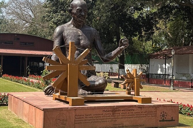 Private Half Day Delhi City Tour With Entrance Fees - What you’ll actually walk through, stop by stop