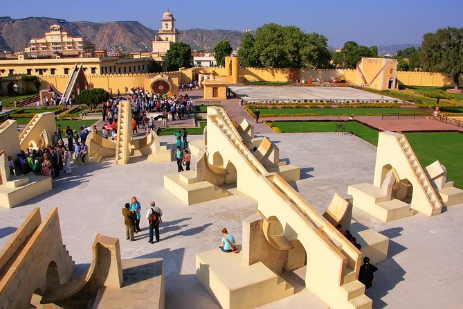 Private Jaipur Tour from Delhi by Express Train - Amber Fort Area and Jaigarh Fort, the Aravalli Views and Fort Logic