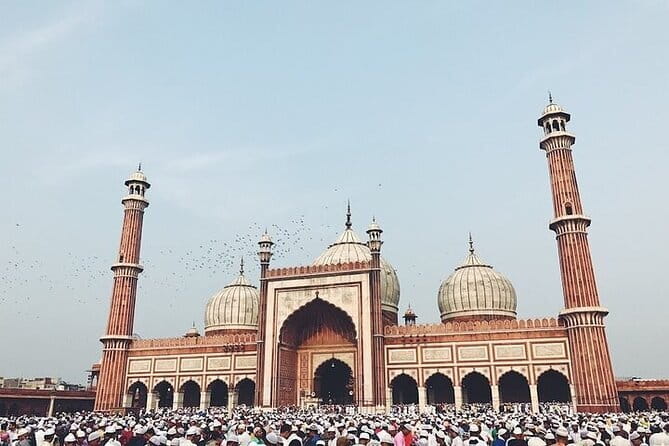 Private New Delhi & Old Delhi Half-day Tours - Jama Masjid: the big-ticket stop, with your admission already taken care of