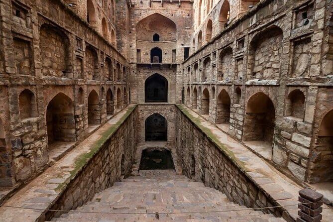 Private New Delhi & Old Delhi Half-day Tours - Pickup anywhere in Delhi, then return to the same meeting point
