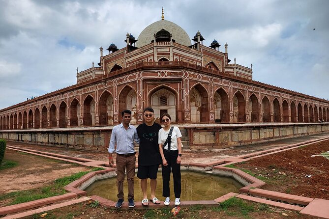 Private Old and New Delhi City Full Day or Half Day Tour - Chandni Chowk shopping tips without getting trapped in the crowd