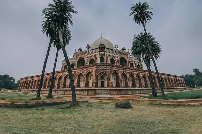 Private Old and New Delhi Full-Day Guided Tour - Why This Old and New Delhi Route Works in One 8-Hour Day