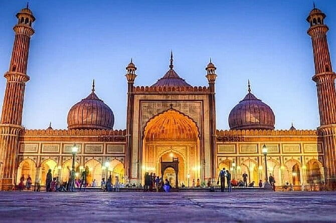 Private Old and New Delhi Full-Day Guided Tour all Inclusive - Humayun’s Tomb: where the Mughal story becomes visual
