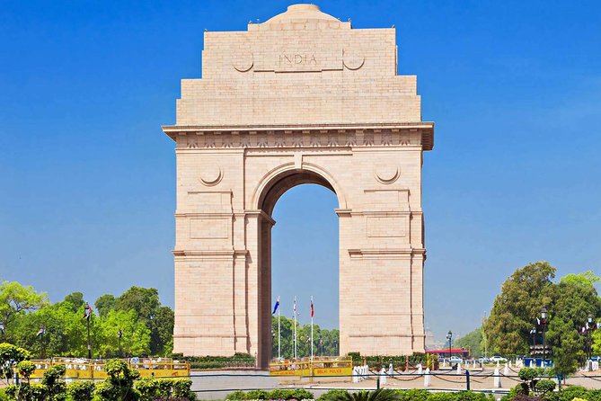 Private Old and New Delhi Full or Half-Day Guided Tour by Car - Key highlights you’ll feel on the ground