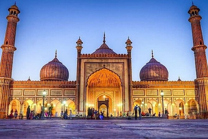 Private Old and New Delhi Full or Half-Day Guided Tour by Car - Price and logistics: how this tour stacks up