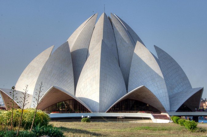 Private Old and New Delhi Tour With Lunch - Jama Masjid and the Chandni Chowk rickshaw ride