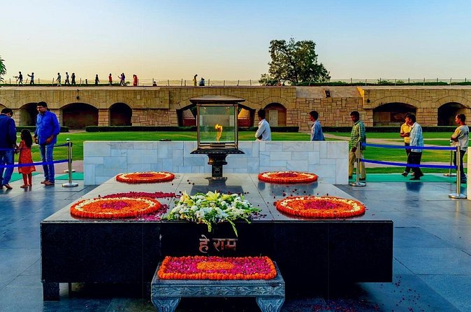 Private Old & New Delhi Sightseeing Day Tour - Red Fort and the Gandhi Memorial option for a strong finish