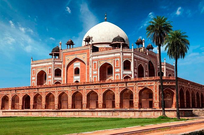 Private Old & New Delhi Sightseeing Day Tour - What the $20-per-person price really means for value