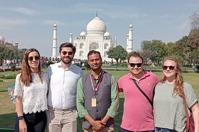 Private Same Day Taj Mahal and Agra Fort Tour By Car From Delhi - Agra Fort: Red Sandstone Views Along the Yamuna