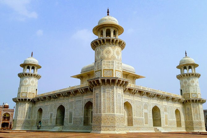 Private Skip the line Taj Mahal Sunrise Trip From Delhi By Car (All Inclusive) - The Trident, Agra buffet break, then you switch from Taj views to Agra Fort