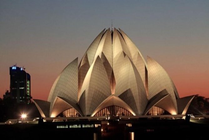 Private Spiritual Tour: Akshardham Temple, Lotus Temple & ISKCON in South Delhi - Chattarpur Temple grounds, a big-complex feel at the end