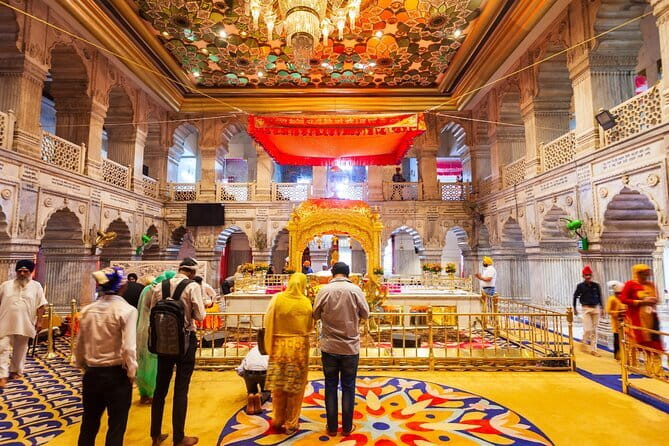 Private Sunrise Taj Mahal Tour – " Round Trip from Delhi by Car " - After the Taj: 5-star breakfast and why this stop matters