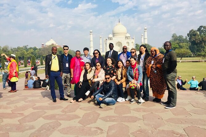 Private Taj Mahal & Agra Day Tour by Superfast Train From Delhi - The return train at 5:50 pm: fast exit, seat risk, and what to do