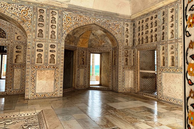 Private Taj Mahal ,Agra Fort and Baby Taj Tour From New Delhi - Cost and value: the price is only half the story