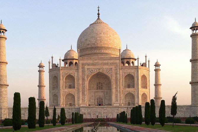 Private Taj Mahal & Agra Fort Tour from Delhi by Car - Lunch break and Mehtab Bagh’s back-view option