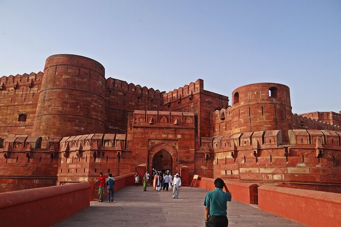 Private Taj mahal and Fatehpur Sikri Tour From Delhi - How the Guide Actually Improves the Day (Not Just the Facts)