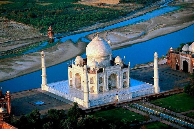 Private Taj Mahal Day Trip with Guide & Lunch - The Indian lunch stop that keeps your afternoon from stalling