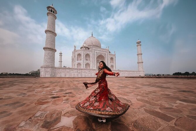 Private Taj Mahal Day Trip with Guide & Lunch - Entering the Taj Mahal with a real plan for your 4-hour visit