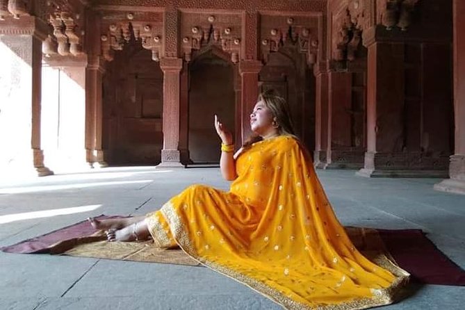 Private Taj Mahal from Delhi to Agra By Car - The guide and driver factor, names that show up in great days