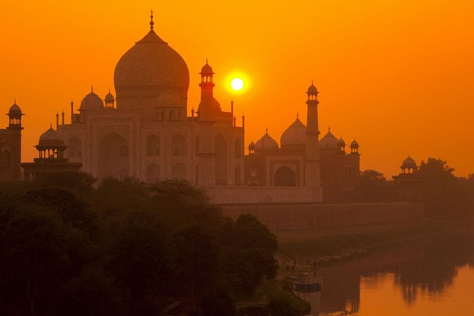 Private Taj Mahal India Sunrise Tour - A Very Early Start, and Why It Pays Off at Taj Mahal