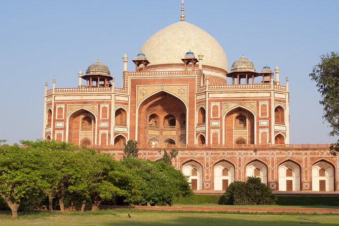 Private Transfer From Delhi Airport to Hotel in New Delhi - Your car choice, luggage fit, and Delhi traffic reality