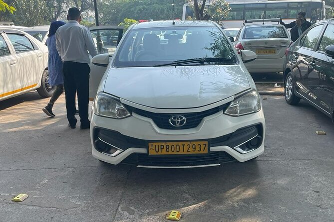 Private Transfer From Delhi to Agra By Car - Midway Break: The 20-Minute Reset That Keeps You Fresh