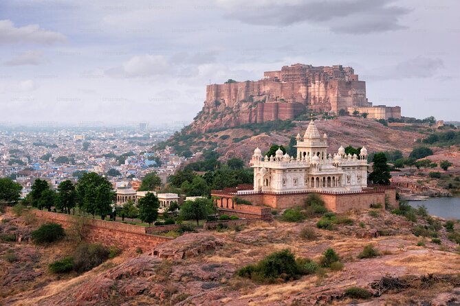 Rajasthan:- Maharaja Places of Royal Rajasthan 07- Days Tour - Day 2 Jaipur to the Evening: Amber Fort, Jaigarh Fort, Jal Mahal, Chokhi Dhani