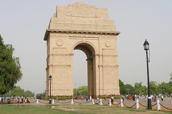 Red Fort Fast Track Entry Ticket in Delhi 2 hours Tour - Chatta Chowk: Market Energy Inside the Walls