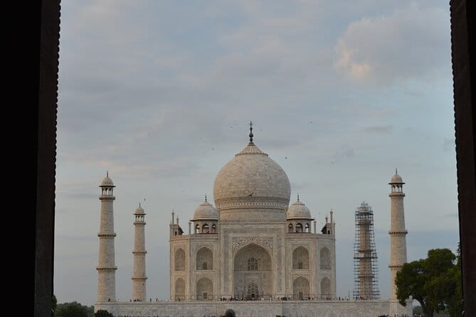 Red Fort Fast Track Entry Ticket in Delhi 2 hours Tour - Diwan-I-Aam: Where the Emperor Addressed the Public