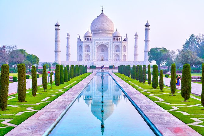 Same Day Mathura and Vrindavan Tour with Taj Mahal from New Delhi - Lunch included, and why it affects the whole day
